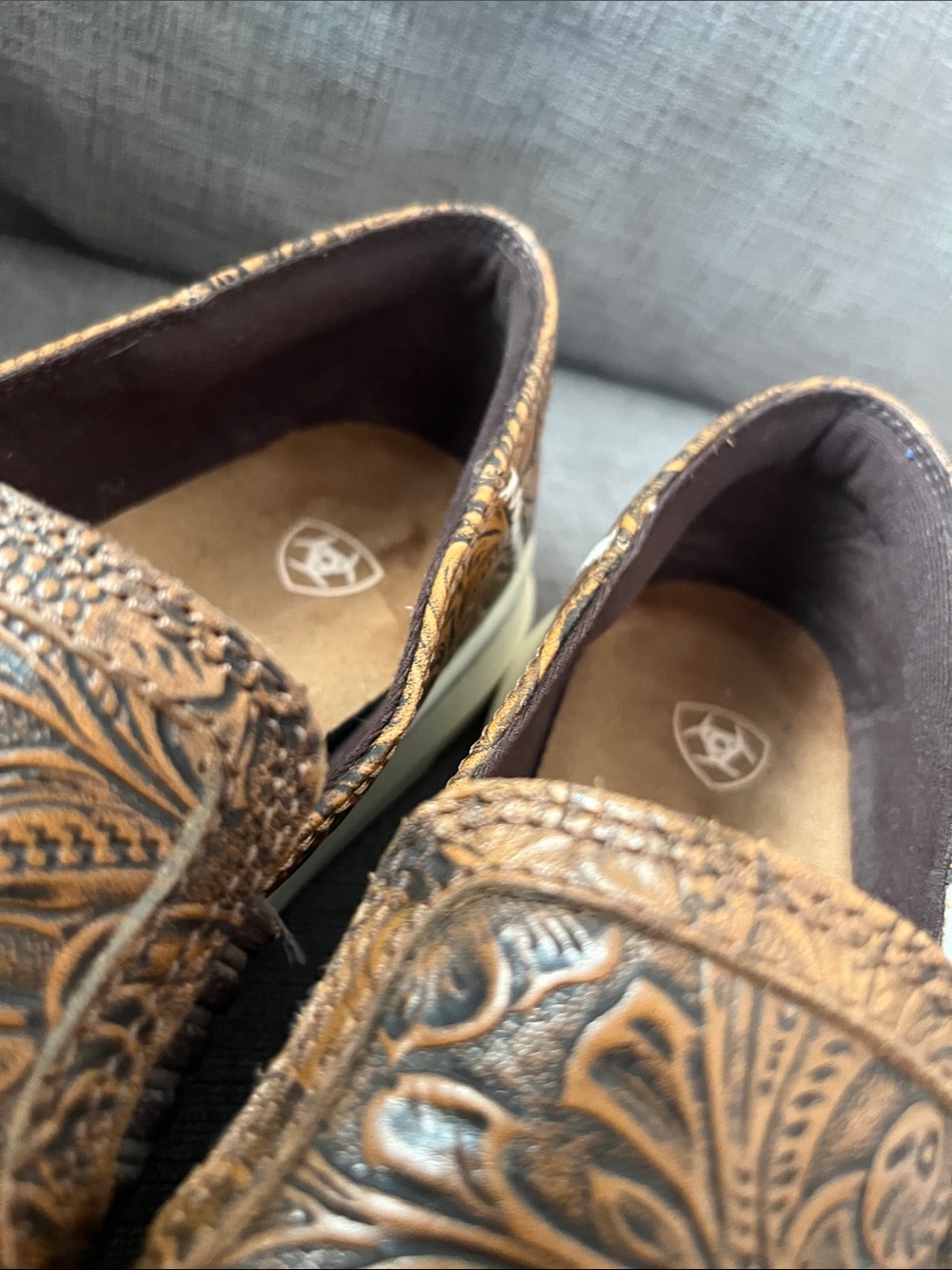 Ariat Brown Floral Slip-On Loafers Women’s 9.5B - Picture 11 of 11